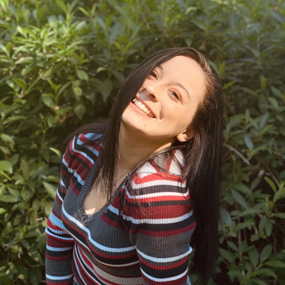 Meet your Posher, Estella